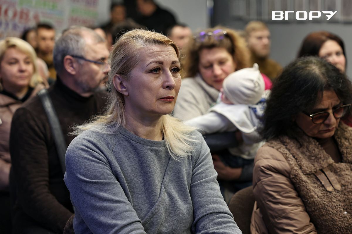  вставка малюнків Сергія Офіцерова &laquo;Мистецтво несвободи. Російський полон очима цивільного&raquo;